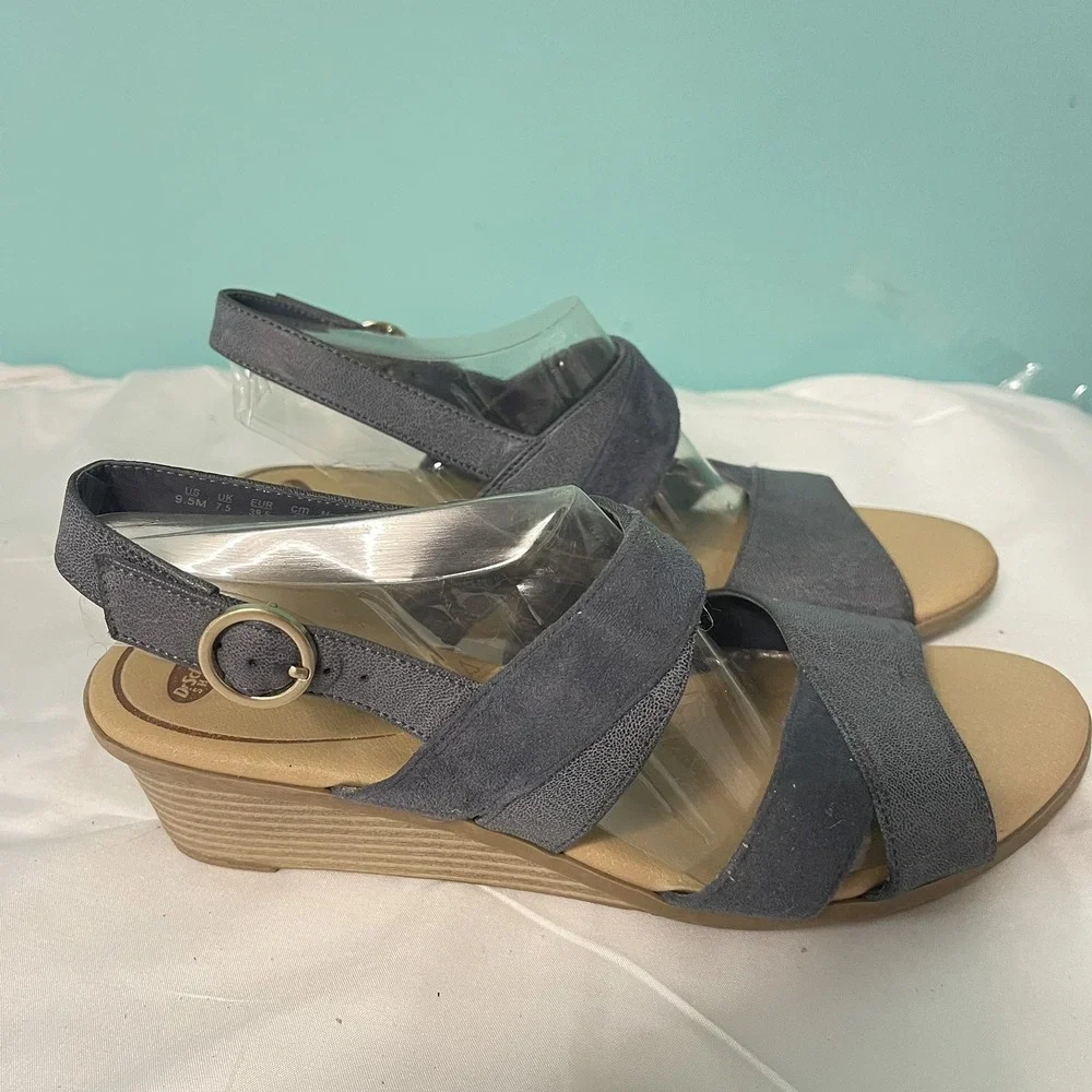 Dr. Scholls Gia Women's Blue Wedges Size 9.5.‎ S-428
